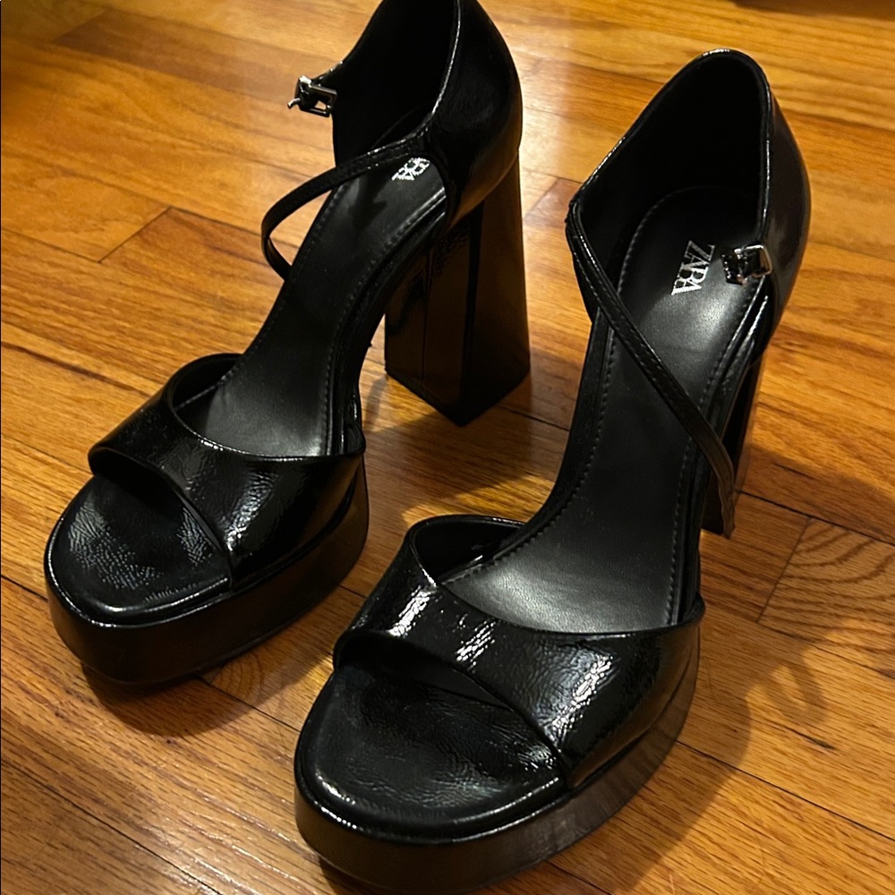 Zara Women's Black Platform Heels- Sz 8 - Picture 4 of 4